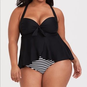 torrid Swim - Torrid 2x black tankini top with bow torrid Swim - Torrid 2x black tankini top with bow